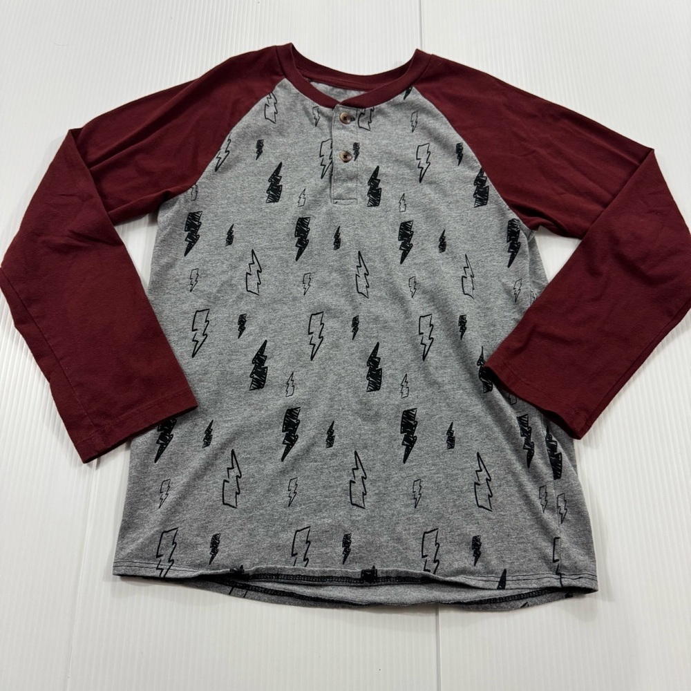 JK98. Garanimals Gray and Red Lightning Long Sleeve Tee (10)